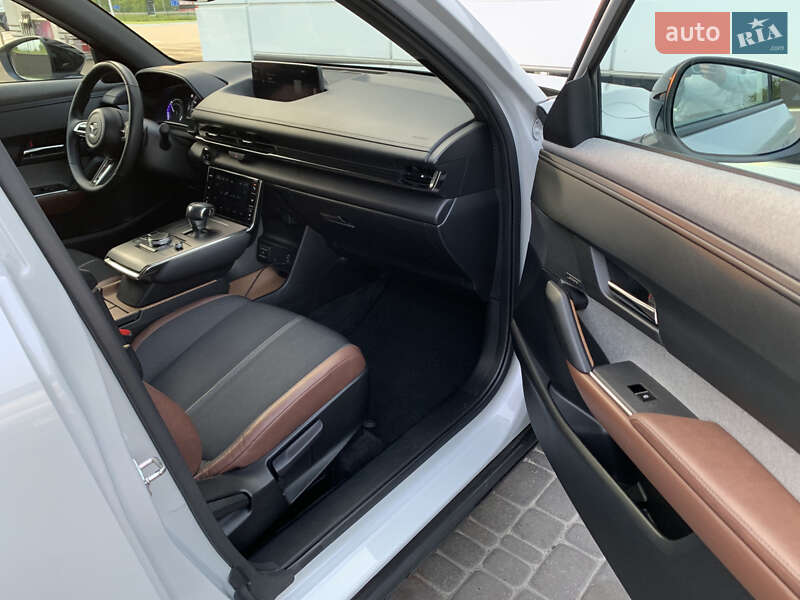 Позашляховик / Кросовер Mazda MX-30 2020 в Рівному
