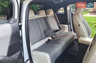 Внедорожник / Кроссовер Mazda MX-30 2020 в 