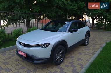 Внедорожник / Кроссовер Mazda MX-30 2020 в 