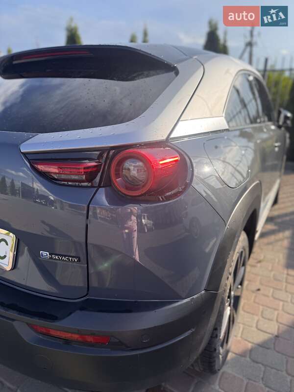 Внедорожник / Кроссовер Mazda MX-30 2020 в Сарнах