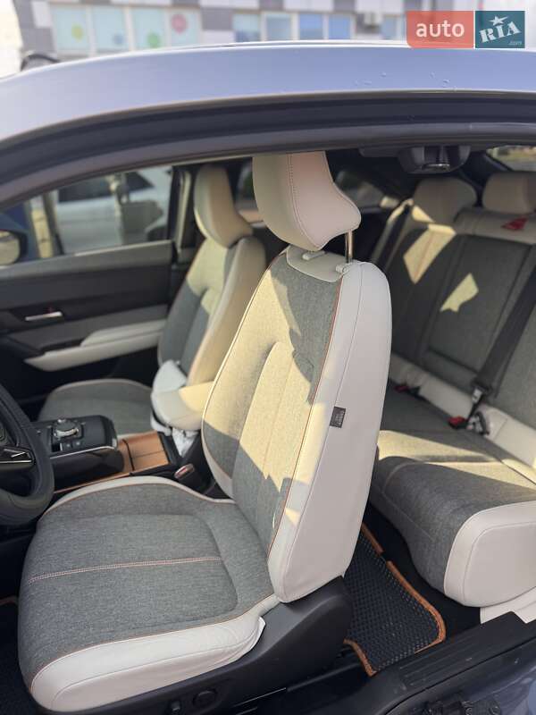 Внедорожник / Кроссовер Mazda MX-30 2020 в Сарнах