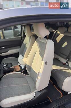 Позашляховик / Кросовер Mazda MX-30 2020 в 