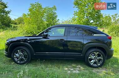 Внедорожник / Кроссовер Mazda MX-30 2023 в 