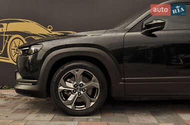 Внедорожник / Кроссовер Mazda MX-30 2021 в 