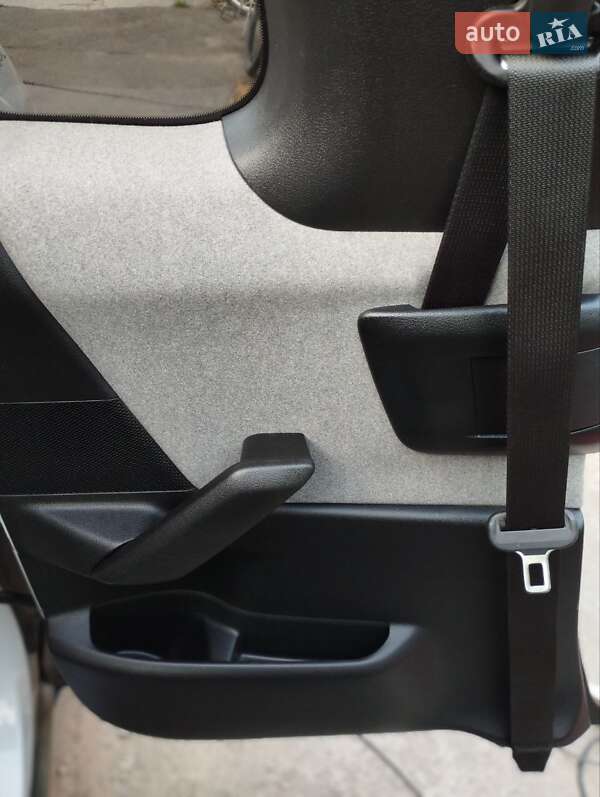 Внедорожник / Кроссовер Mazda MX-30 2021 в Виннице