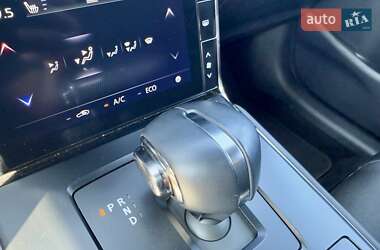 Внедорожник / Кроссовер Mazda MX-30 2021 в 