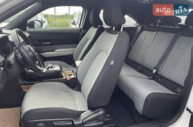 Внедорожник / Кроссовер Mazda MX-30 2022 в 