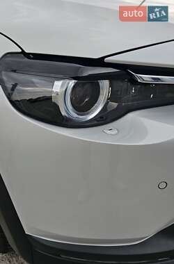 Внедорожник / Кроссовер Mazda MX-30 2021 в 