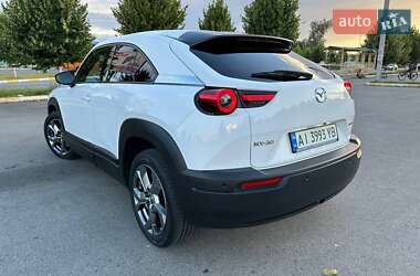 Внедорожник / Кроссовер Mazda MX-30 2020 в 