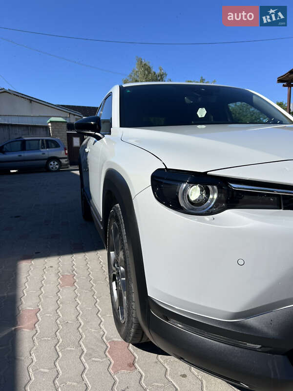 Внедорожник / Кроссовер Mazda MX-30 2021 в Золочеве