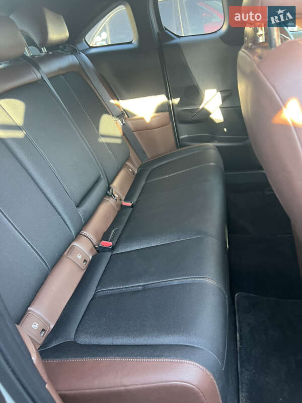 Внедорожник / Кроссовер Mazda MX-30 2021 в Золочеве