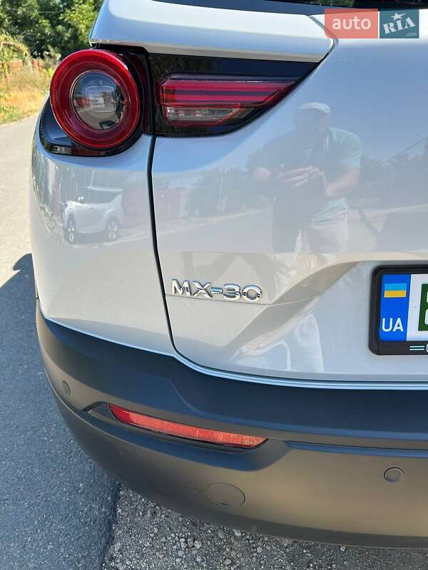 Внедорожник / Кроссовер Mazda MX-30 2020 в Черноморске
