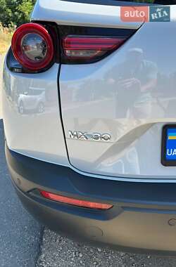 Внедорожник / Кроссовер Mazda MX-30 2020 в 
