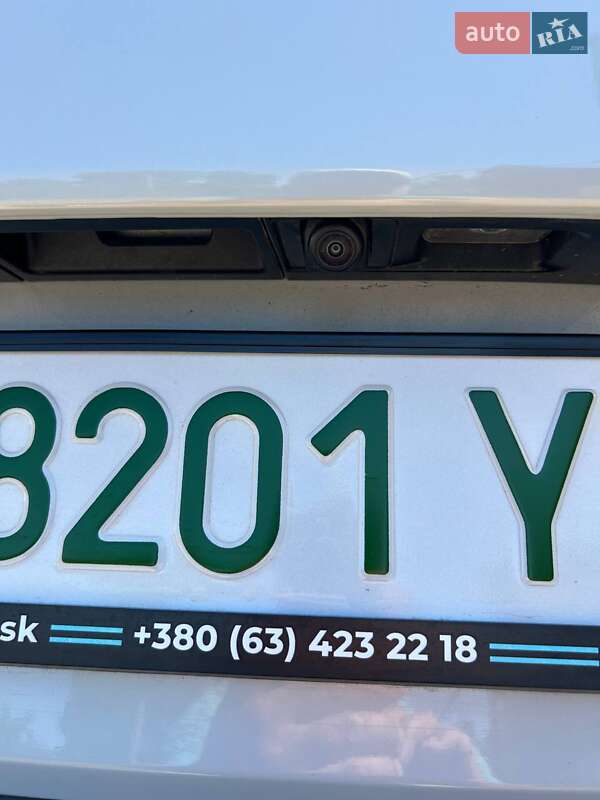 Внедорожник / Кроссовер Mazda MX-30 2020 в Черноморске