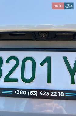Внедорожник / Кроссовер Mazda MX-30 2020 в 