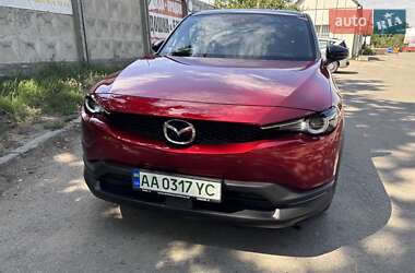 Внедорожник / Кроссовер Mazda MX-30 2021 в 