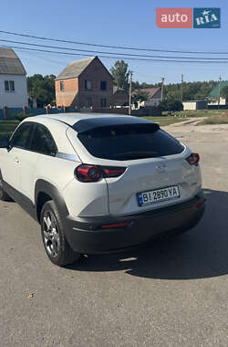 Внедорожник / Кроссовер Mazda MX-30 2021 в 