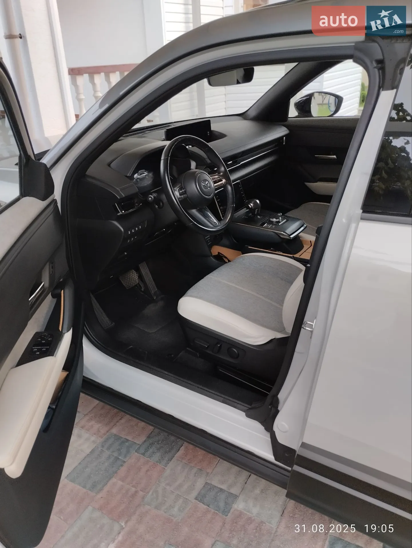 2020 Mazda MX-30 - мініатюра 3