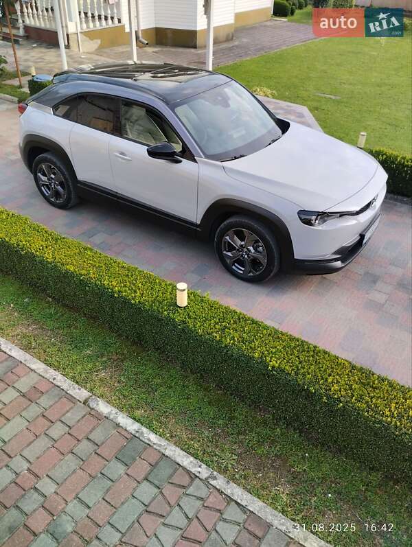 Внедорожник / Кроссовер Mazda MX-30 2020 в Делятине фото 9 Внедорожник / Кроссовер Mazda MX-30 2020 в Делятине