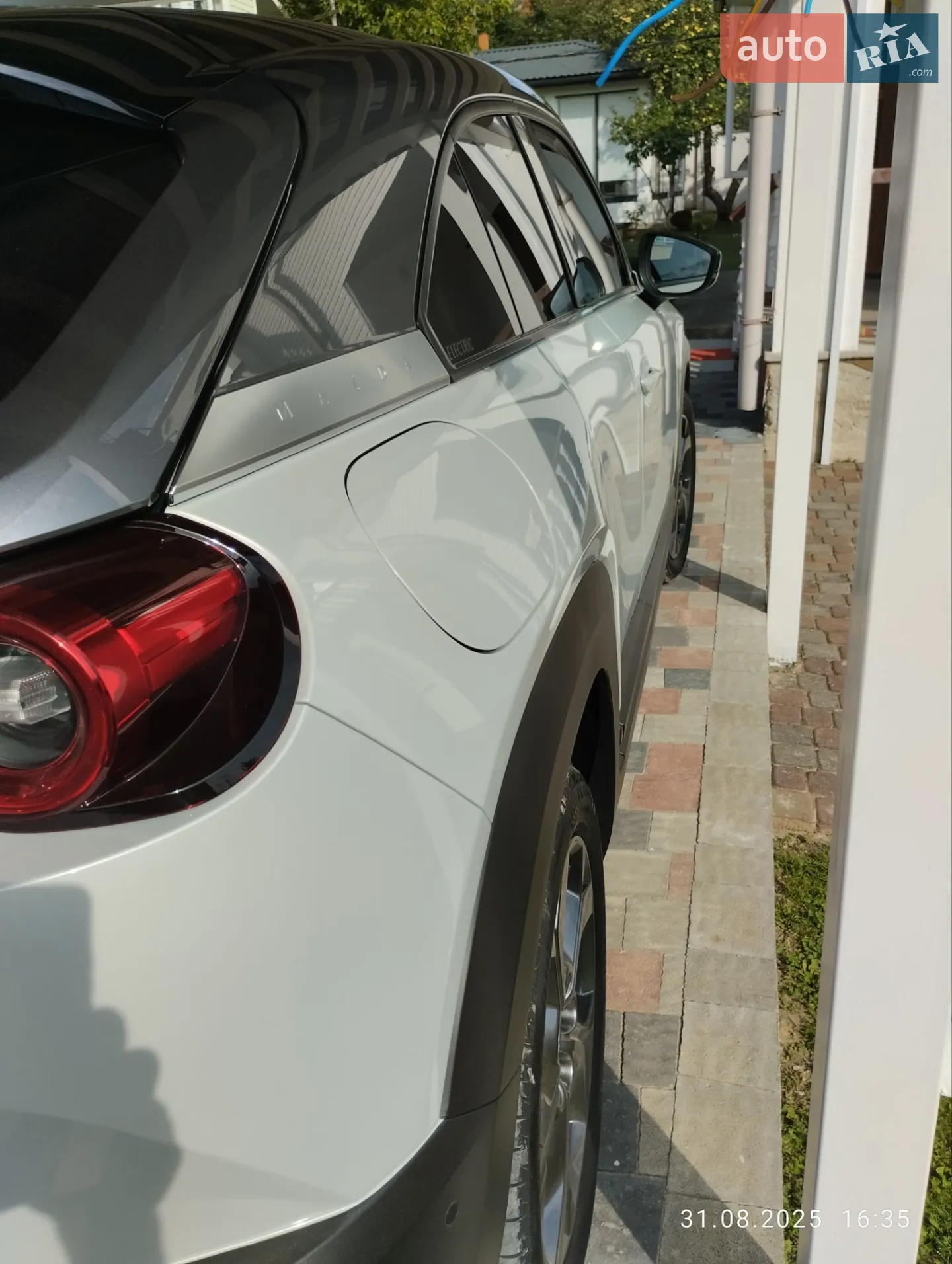 2020 Mazda MX-30 - мініатюра 20
