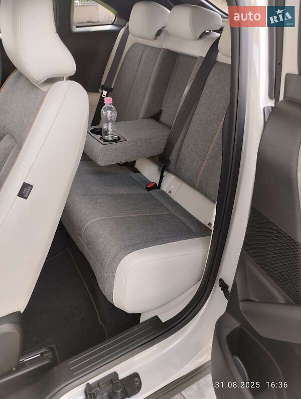 Внедорожник / Кроссовер Mazda MX-30 2020 в Делятине фото 23 Внедорожник / Кроссовер Mazda MX-30 2020 в Делятине