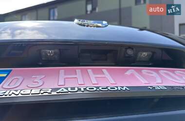 Внедорожник / Кроссовер Mazda MX-30 2022 в 