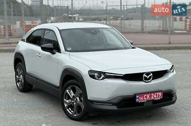 Внедорожник / Кроссовер Mazda MX-30 2021 в 
