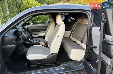 Внедорожник / Кроссовер Mazda MX-30 2022 в 