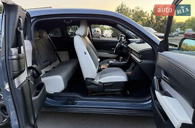 Внедорожник / Кроссовер Mazda MX-30 2022 в 