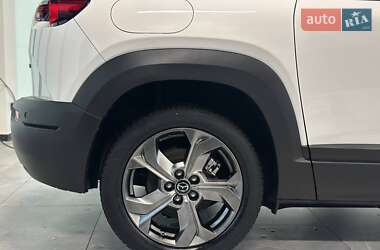 Внедорожник / Кроссовер Mazda MX-30 2022 в 