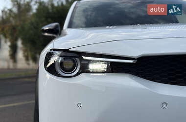 Внедорожник / Кроссовер Mazda MX-30 2021 в 