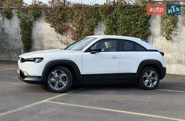 Внедорожник / Кроссовер Mazda MX-30 2021 в 