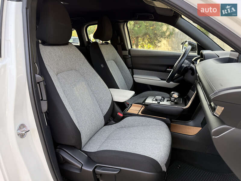 Позашляховик / Кросовер Mazda MX-30 2021 в Рівному