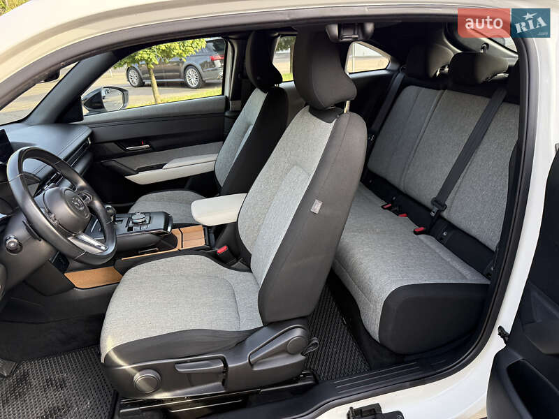Позашляховик / Кросовер Mazda MX-30 2021 в Рівному