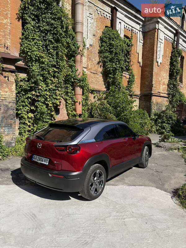 Позашляховик / Кросовер Mazda MX-30 2021 в Києві