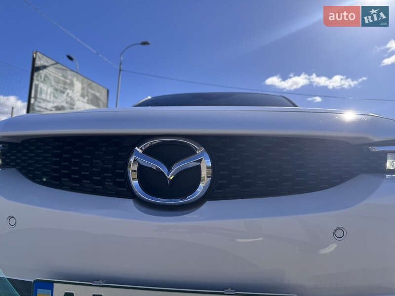 Внедорожник / Кроссовер Mazda MX-30 2021 в Киеве