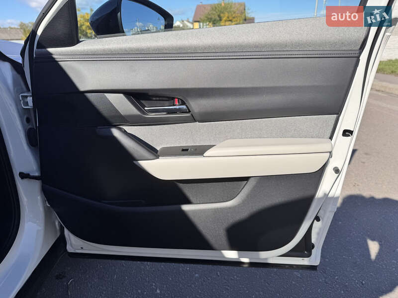 Внедорожник / Кроссовер Mazda MX-30 2021 в Киеве