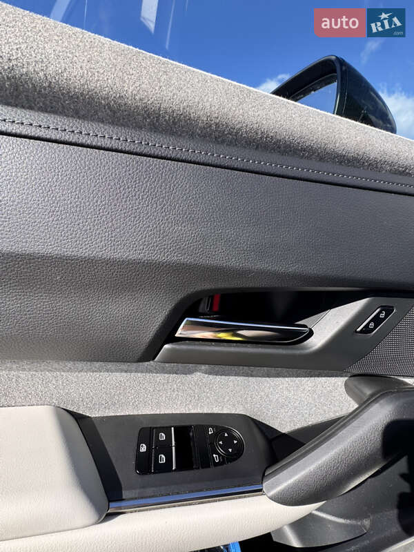 Внедорожник / Кроссовер Mazda MX-30 2021 в Киеве