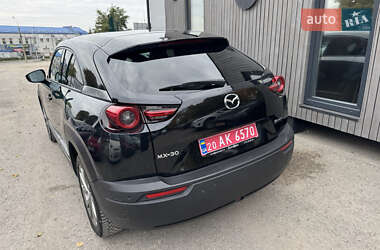 Внедорожник / Кроссовер Mazda MX-30 2020 в 
