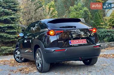 Внедорожник / Кроссовер Mazda MX-30 2021 в 