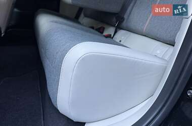 Внедорожник / Кроссовер Mazda MX-30 2021 в 
