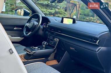 Внедорожник / Кроссовер Mazda MX-30 2021 в 