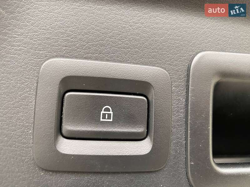 Внедорожник / Кроссовер Mazda MX-30 2020 в Хмельницком