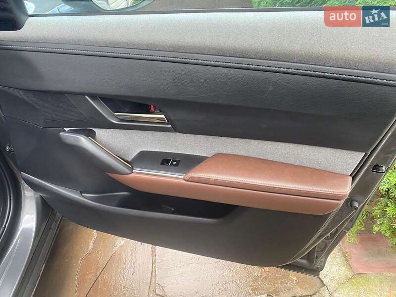 Позашляховик / Кросовер Mazda MX-30 2021 в Києві