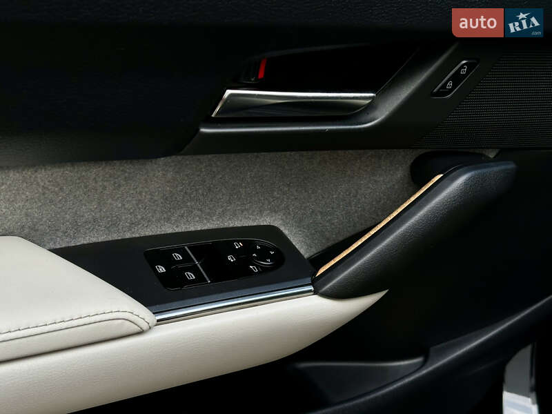 Позашляховик / Кросовер Mazda MX-30 2021 в Івано-Франківську