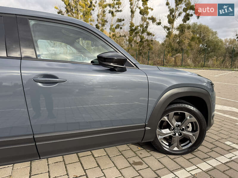 Внедорожник / Кроссовер Mazda MX-30 2021 в Луцке