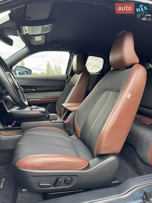 Внедорожник / Кроссовер Mazda MX-30 2021 в Луцке