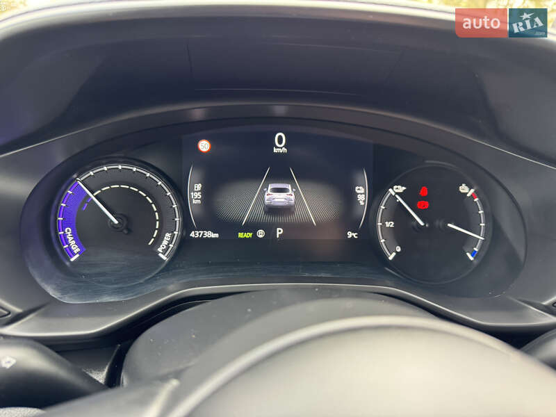 Внедорожник / Кроссовер Mazda MX-30 2021 в Луцке