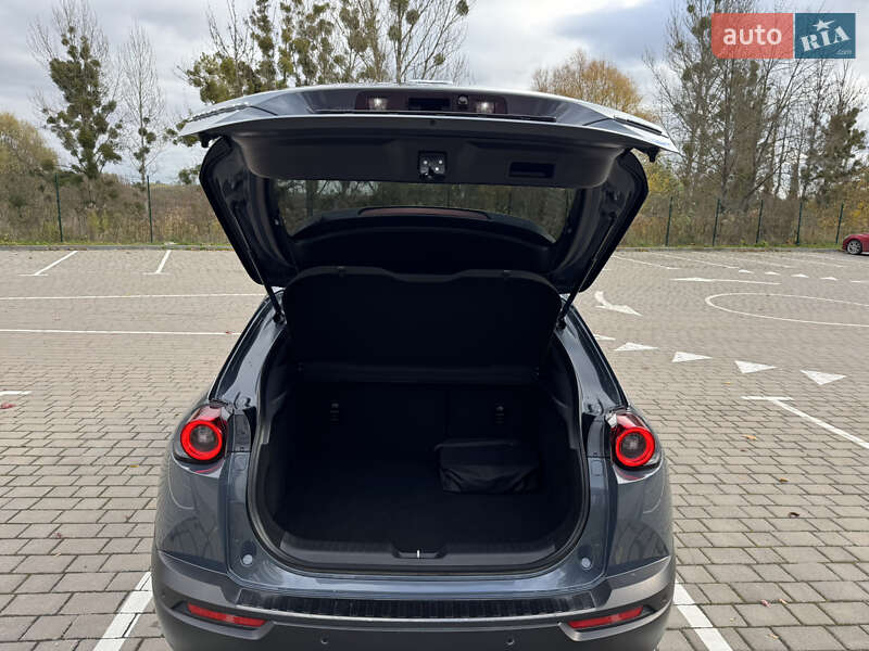 Внедорожник / Кроссовер Mazda MX-30 2021 в Луцке