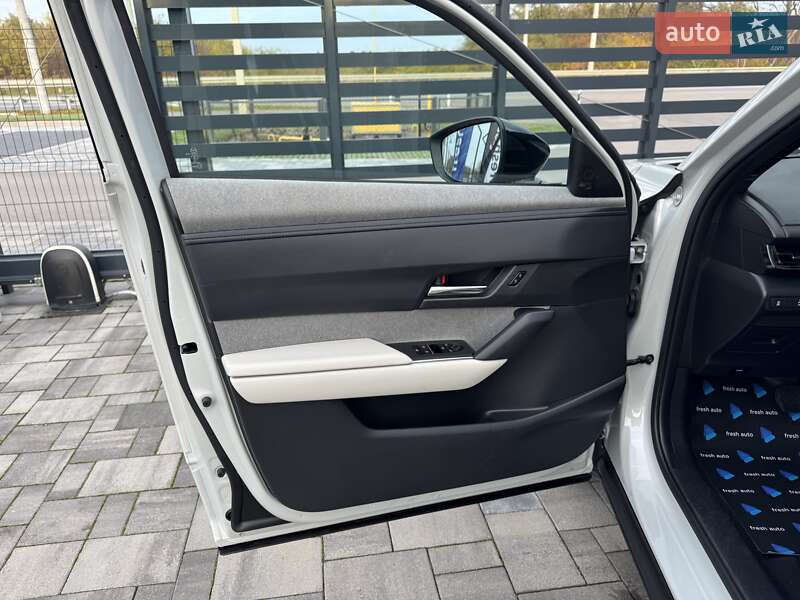 Внедорожник / Кроссовер Mazda MX-30 2021 в Ровно